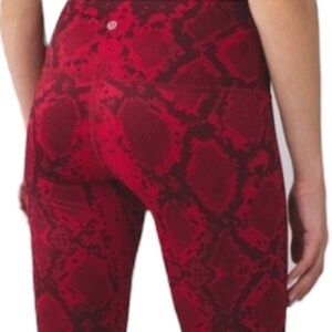 Lululemon high rise Wunder Under red black snake print leggings 4